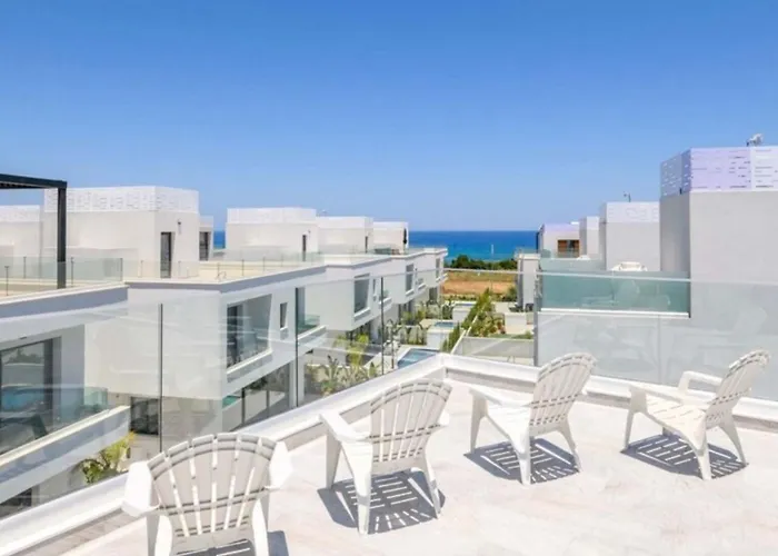 By The 2 * プロタラス