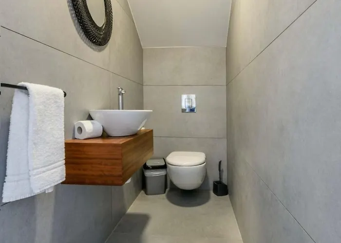 By The 2 プロタラス